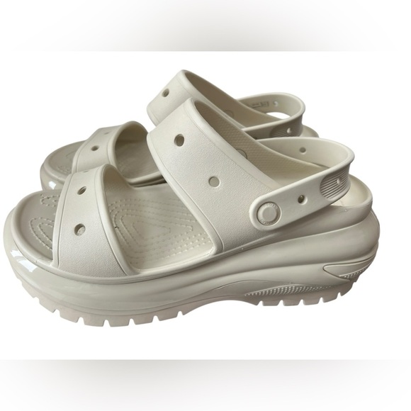 NWOT Crocs Mega Crush Sandals in Bone in size Women’s 12 or Mens 10 - Picture 4 of 8